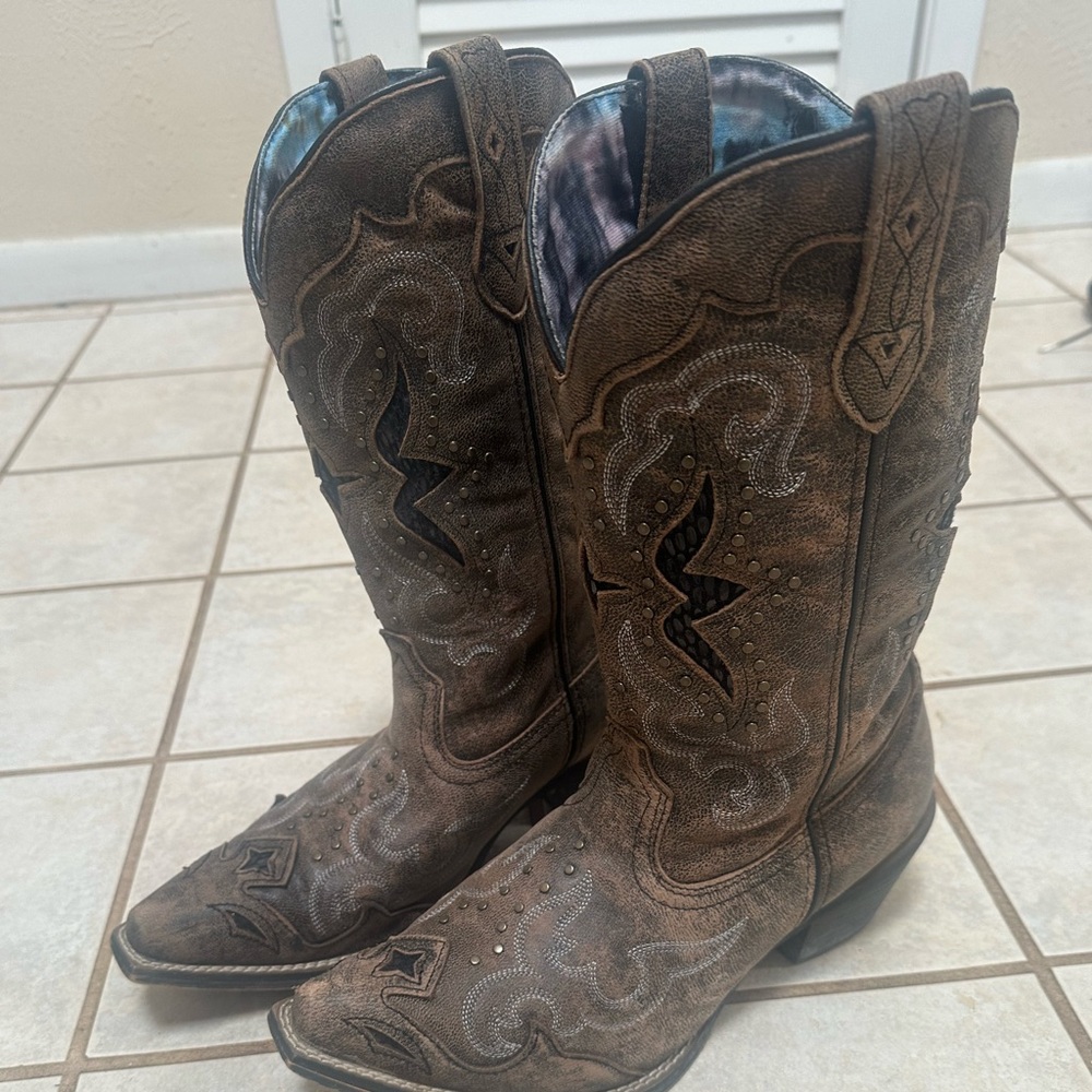 Laredo Brown Heeled Boots